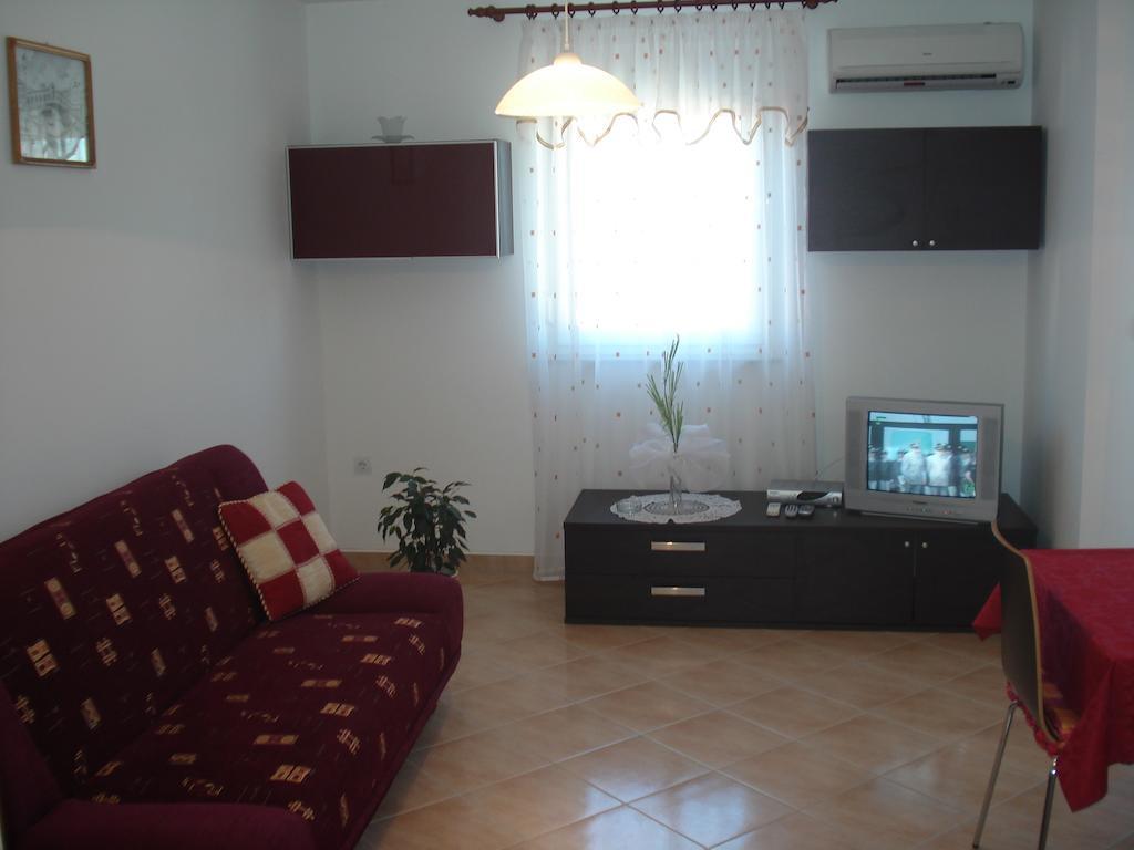Apartments Buzleta II Fažana Rum bild